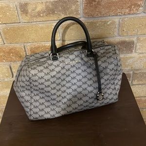 Michael Kors Signature Tote